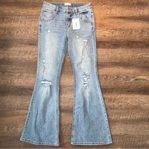 CELLO Mid Rise Flare Dani Destroyed Super Flare Blue Jeans Size 7 New with Tags